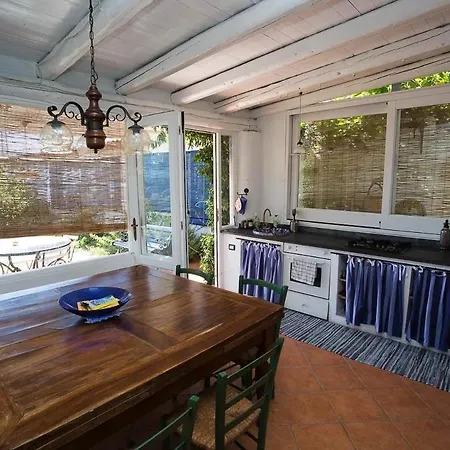 בית נופש Rosa Dei Venti ליפארי